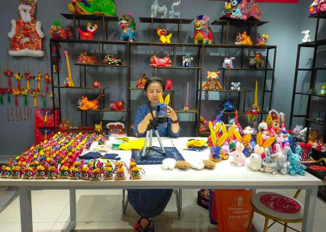 購購購！巾幗好品等你來——專業(yè)會(huì)議及展覽服務(wù)助力女性創(chuàng)業(yè)